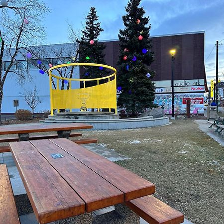 Quaint & Cozy Accommodation Edmonton Exterior photo